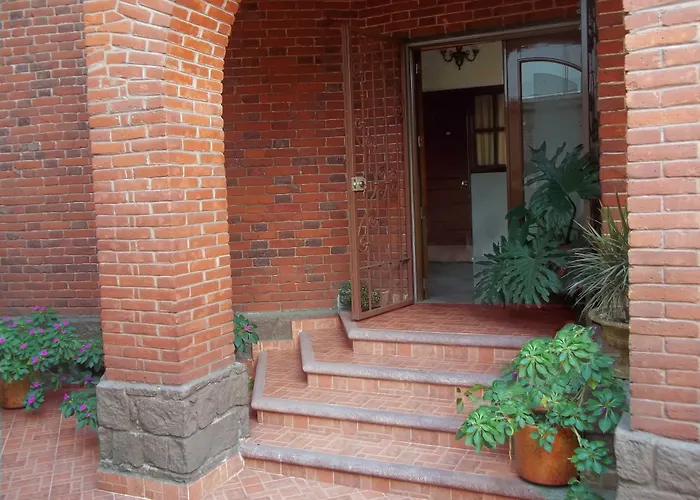 La Encantada *